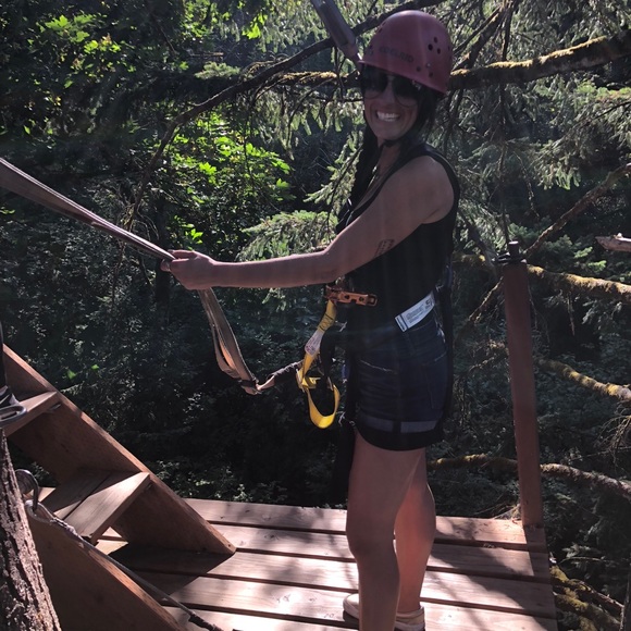 Meet your Posher, Melissa - Picture 5 of 7